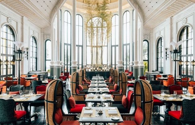 Chic Restaurant at Hotel De La Coupole